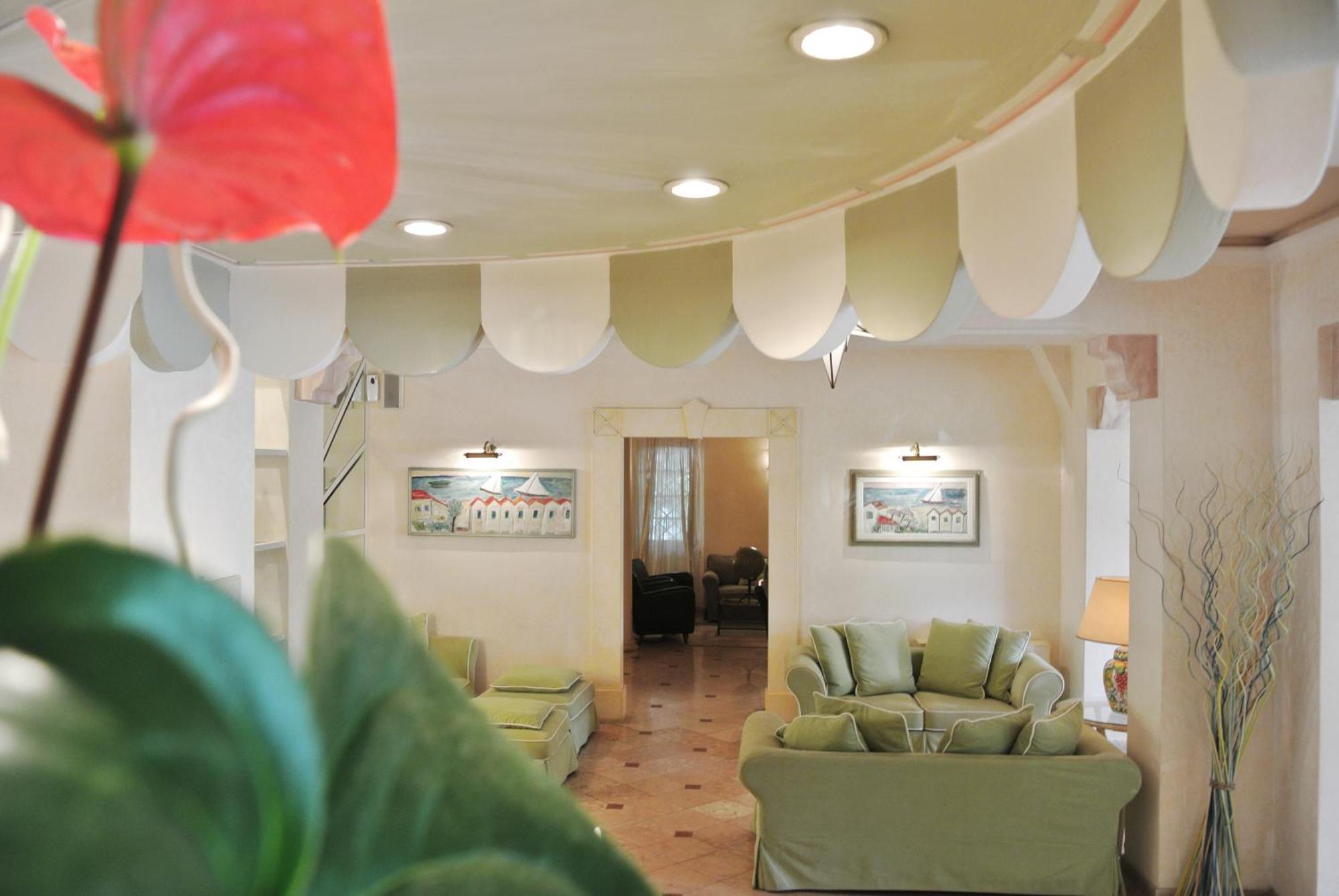 Hotel Mignon