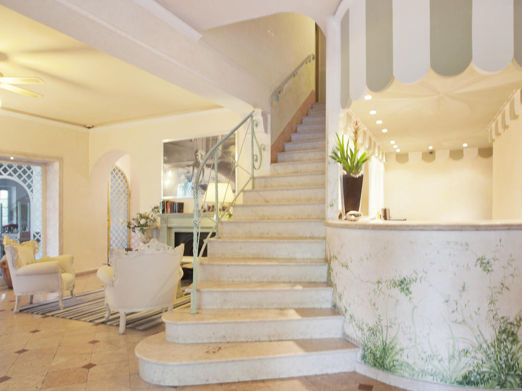 Hotel Mignon